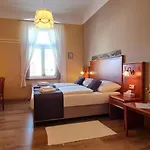 Elektra Gasthuis 3*